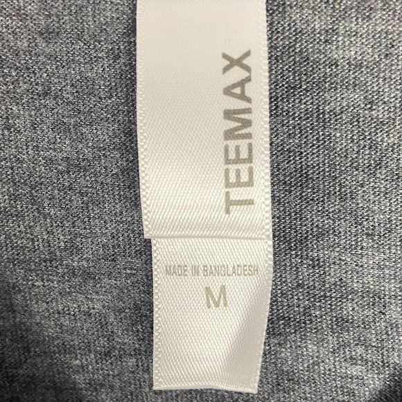 TeeMax Men's Gray Long Sleeve and Crewneck Graph Tee. Size: Medium - Picture 3 of 9